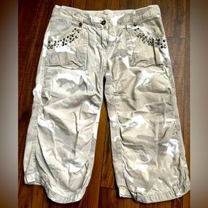 Original INC * Camo Style Capri Pants For Woman * Size Large